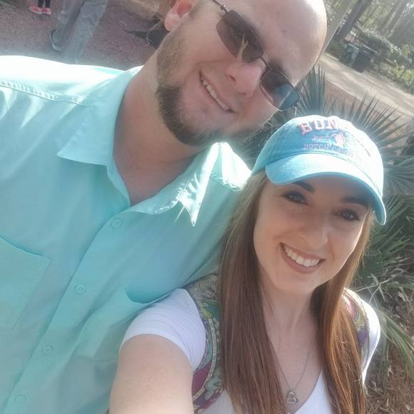 Meet your Posher, Whitney - Picture 1 of 1